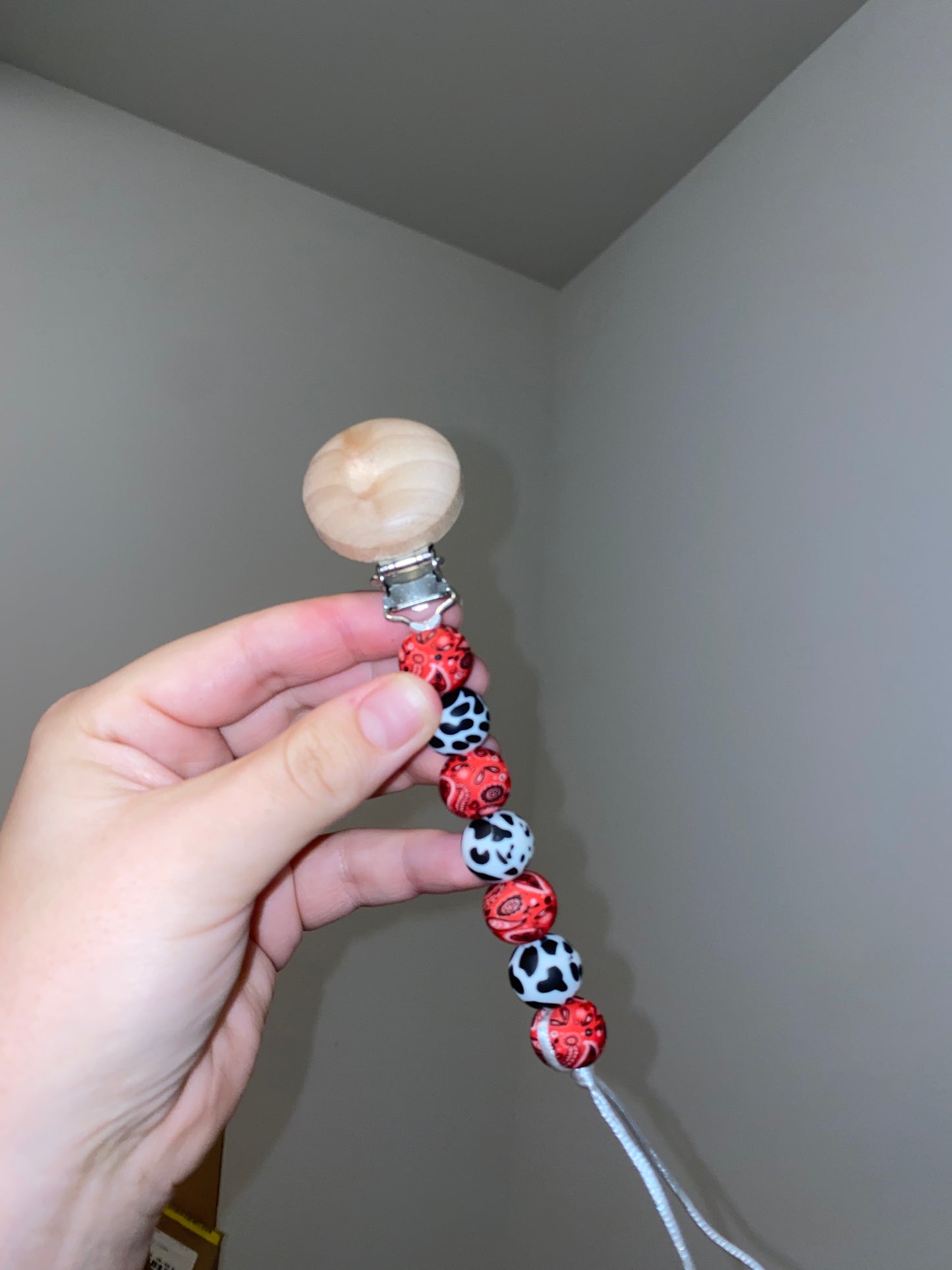 Hanki Cow Pacifier Clip