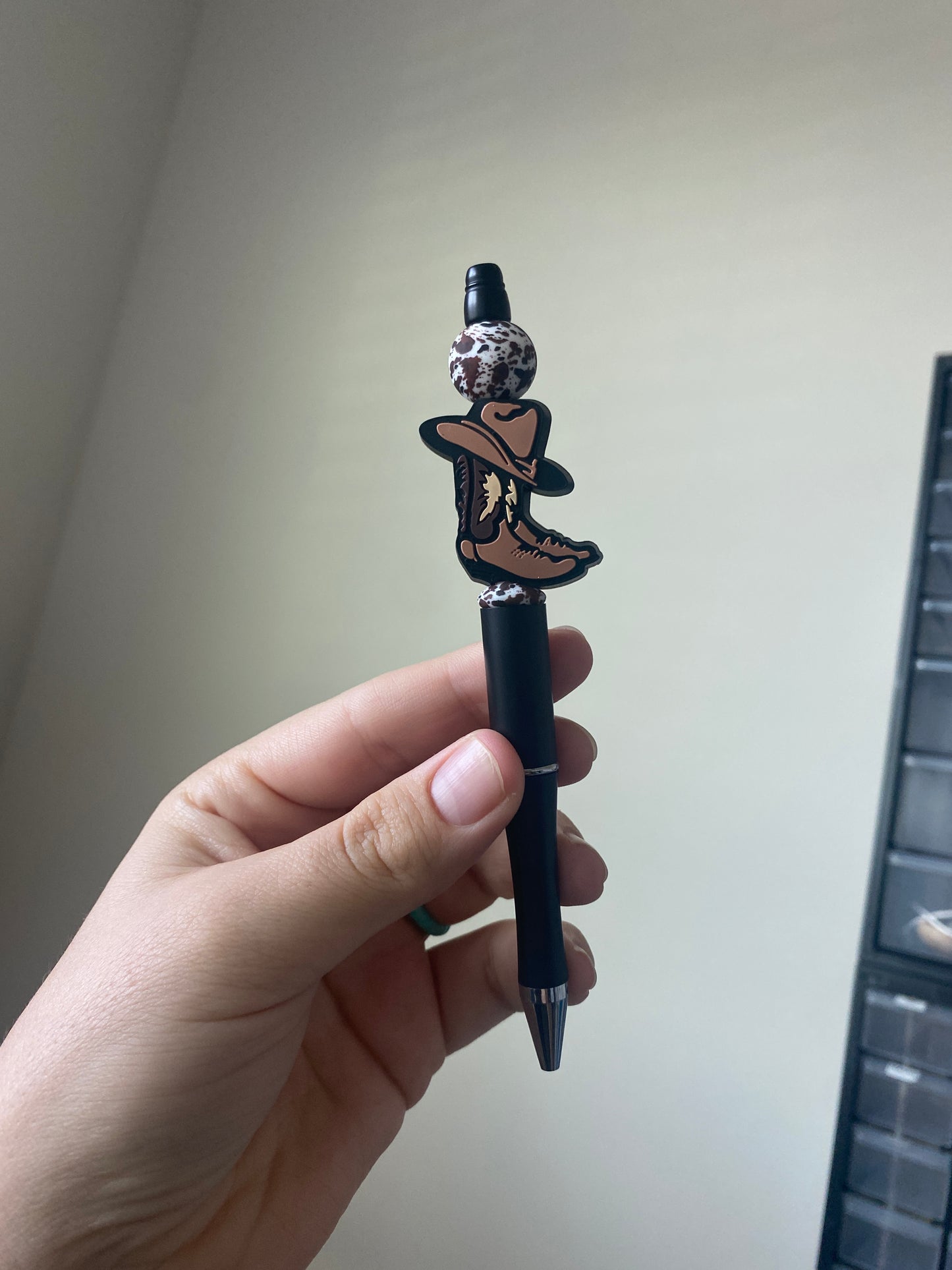 Pen Customs