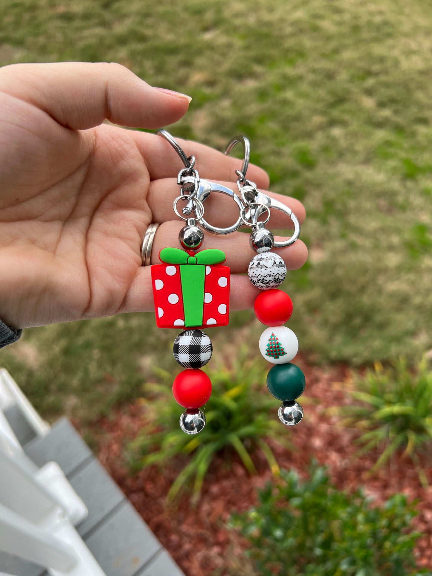 Christmas Present Bar Keychain